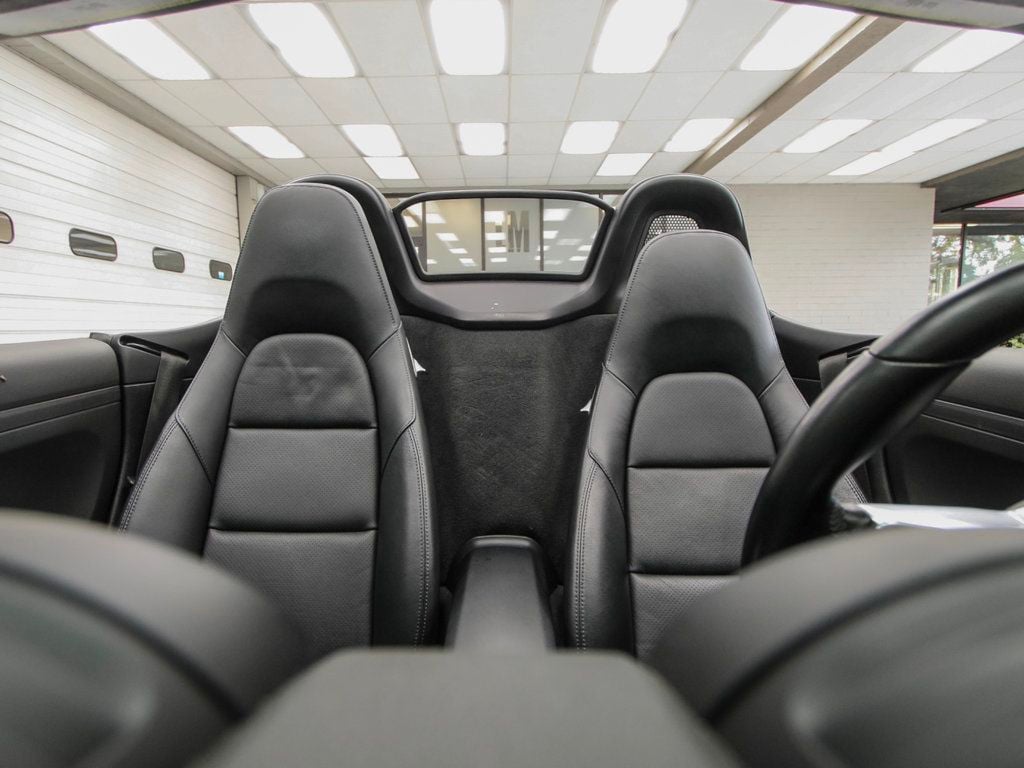 Porsche 718 Boxster photo 20