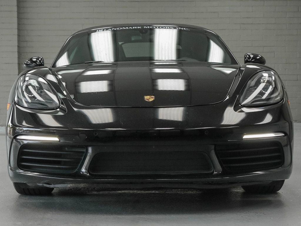 Porsche 718 Boxster photo 5