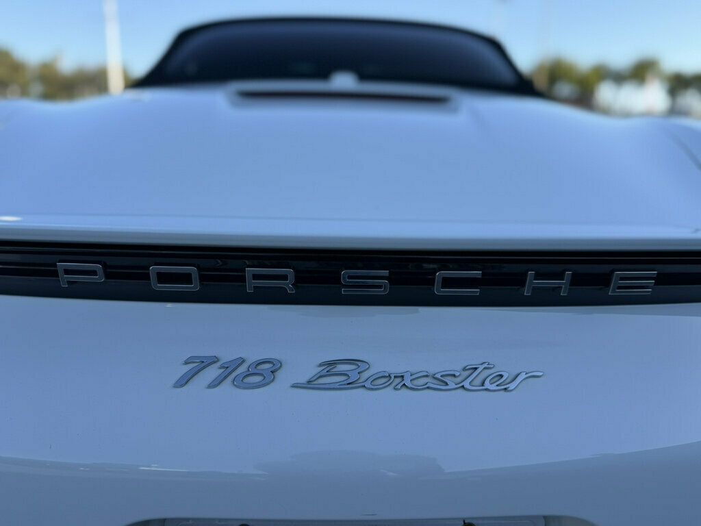 Porsche 718 Boxster photo 22