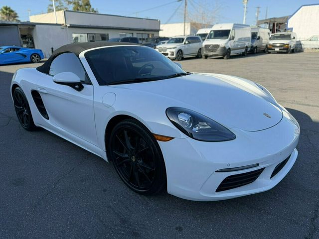 2018 Porsche 718 Boxster Roadster - 23059859 - 2