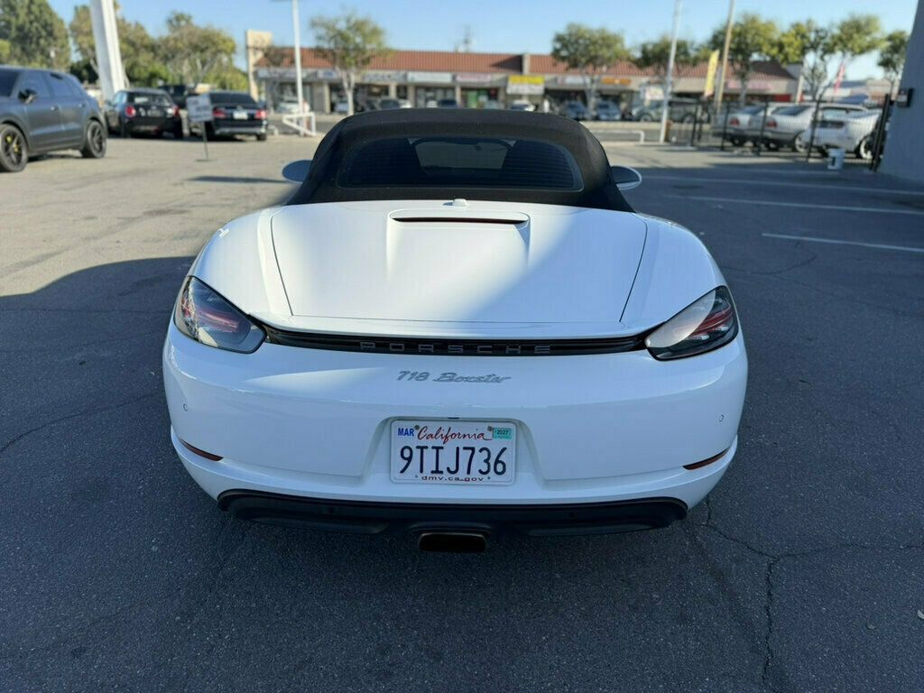 Porsche 718 Boxster photo 5