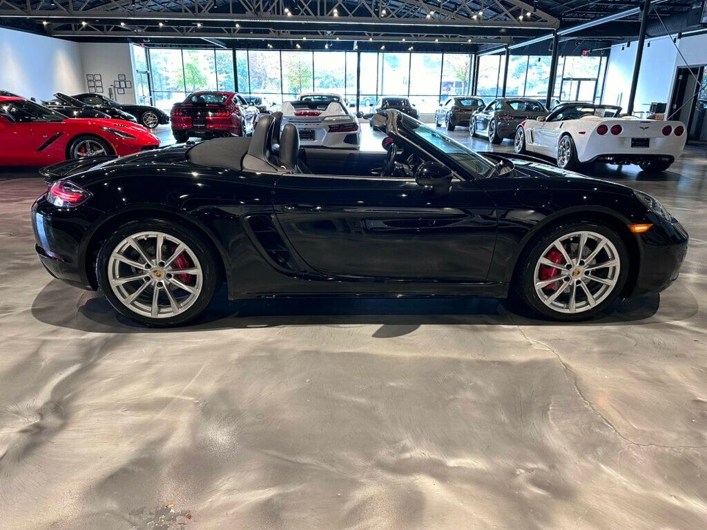 2018 Porsche 718 Boxster S/NAV/HtdSteerWheel/BackUpCam/PowerTop/RearParkSensors - 22675656 - 5