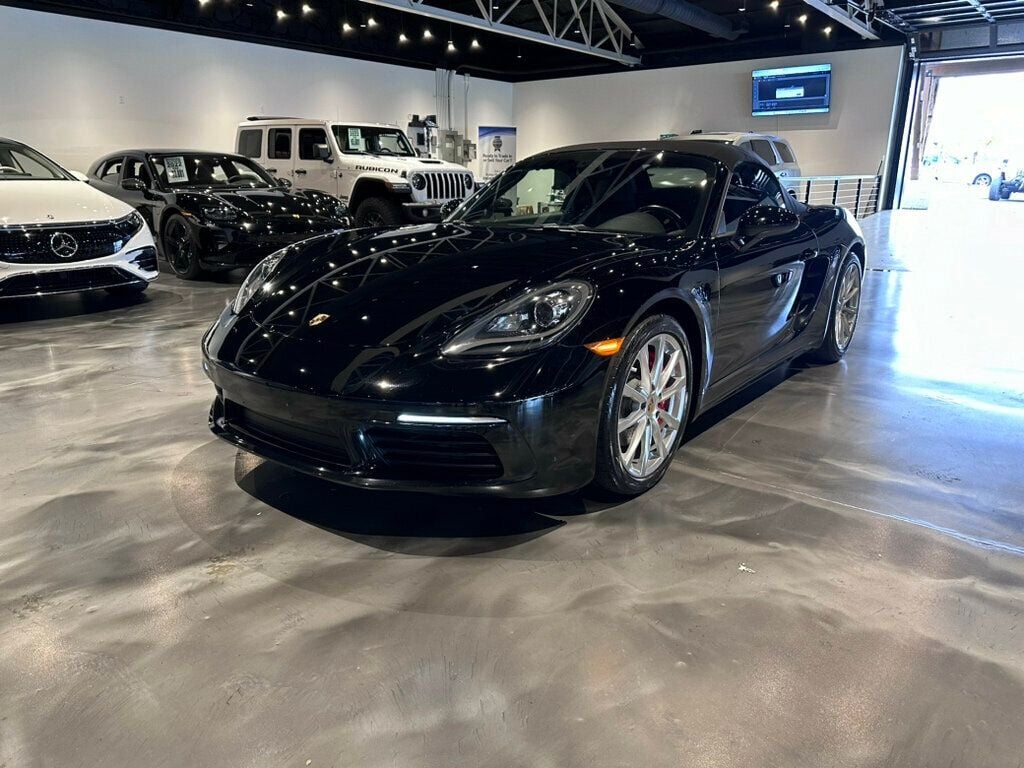 2018 Porsche 718 Boxster S/NAV/HtdSteerWheel/BackUpCam/PowerTop/RearParkSensors - 22675656 - 8