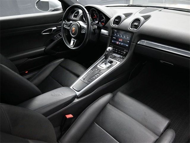 2018 Porsche Cayman Base photo 9