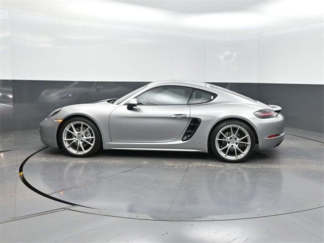 2018 Porsche Cayman Base photo 2