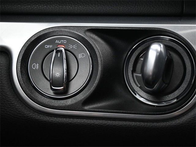 2018 Porsche Cayman Base photo 20