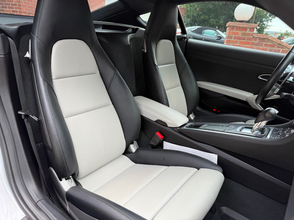 2018 Porsche Cayman photo 13