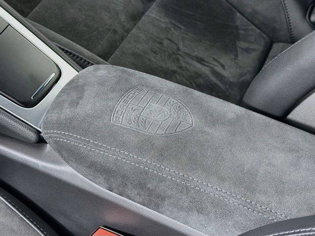 2018 Porsche 718 Cayman GTS - 23054825 - 21