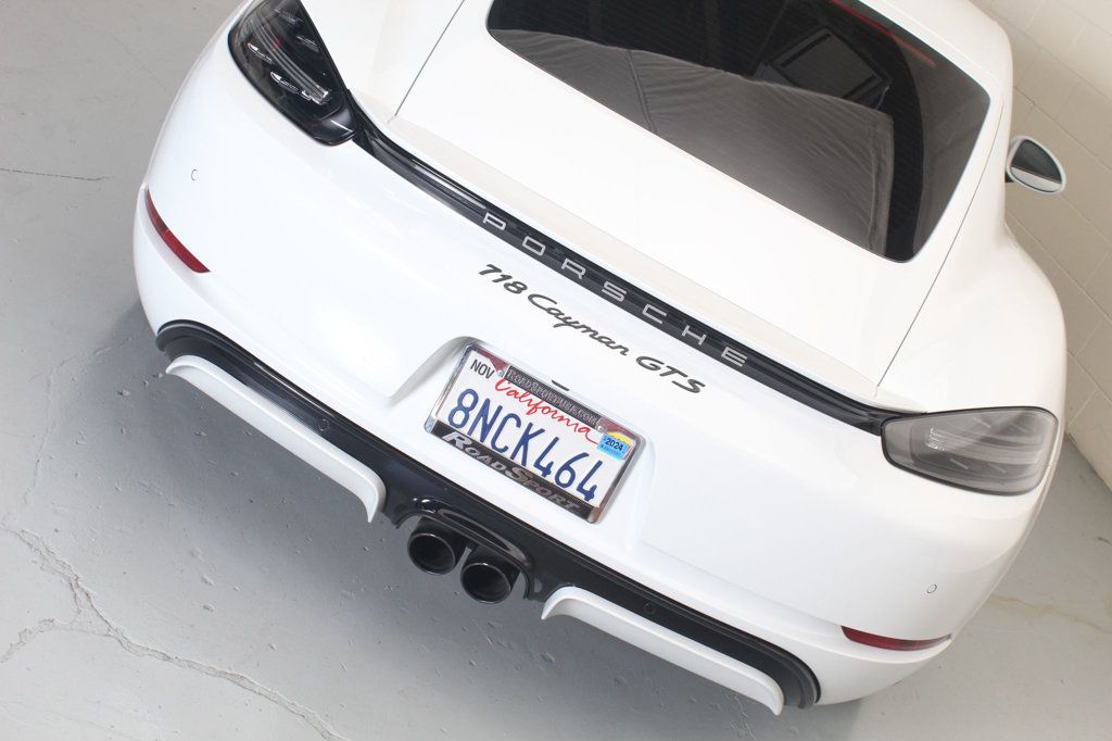 2018 Porsche Cayman GTS photo 9