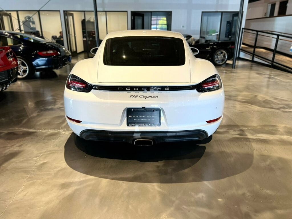 2018 Porsche Cayman photo 4