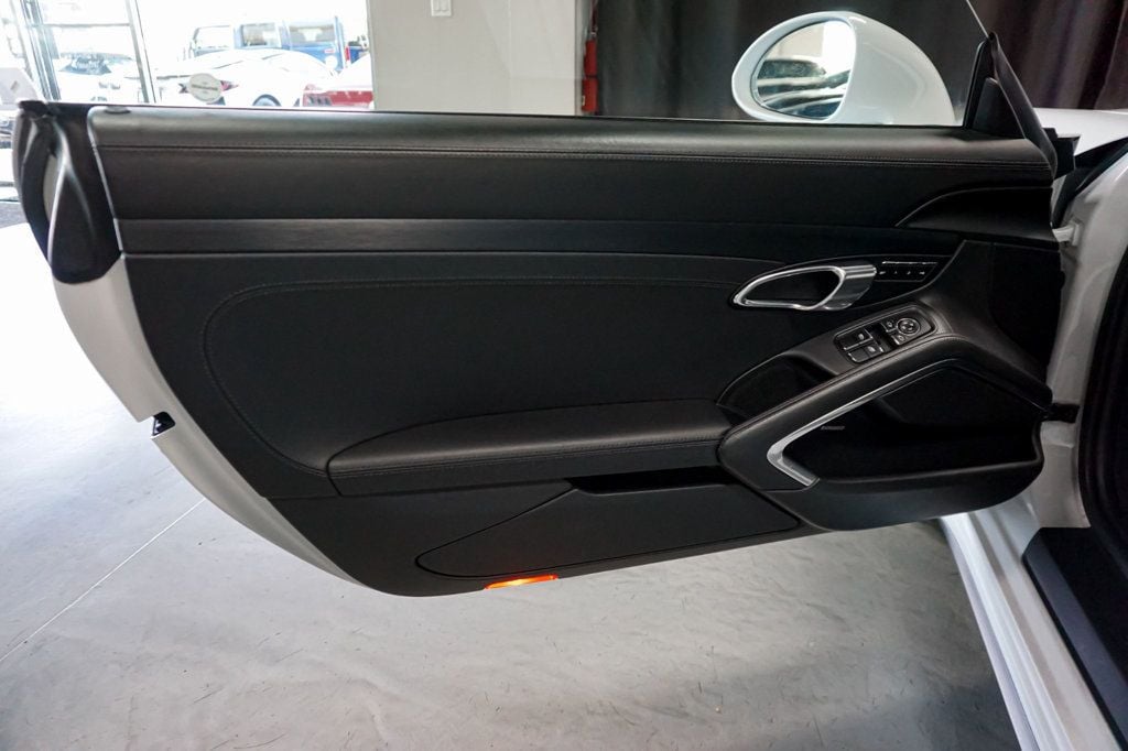 2018 Porsche 911 *991.2 Carrera GTS Coupe* *7-Speed Manual* *Premium Pkg+* *PPF*  - 22926123 - 21