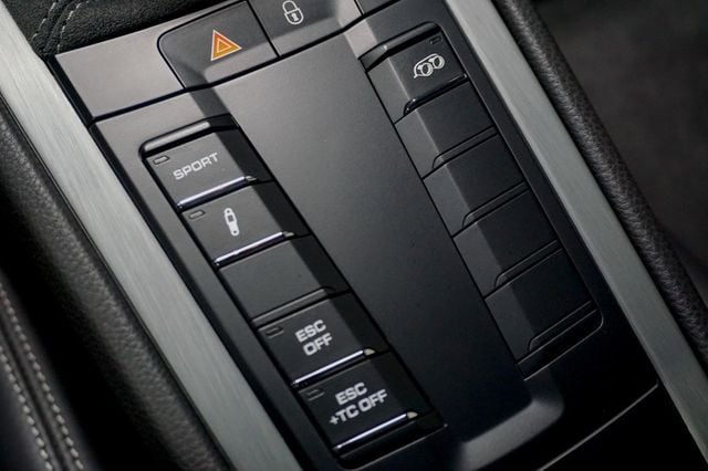 2018 Porsche 911 *991.2 GT3* *6-Speed Manual* *Carbon Buckets* *PCCB* *1-Owner* - 22942675 - 24