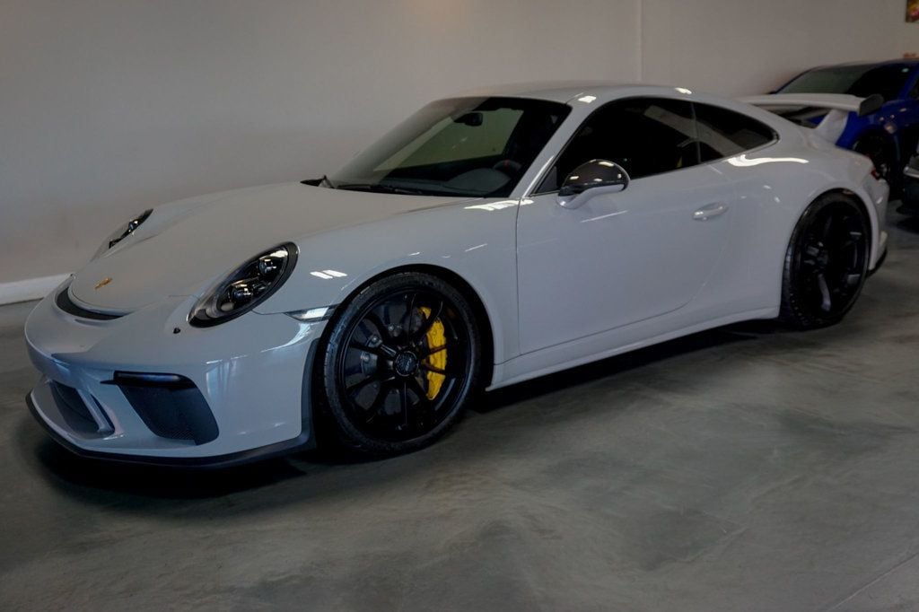 2018 Porsche 911 *991.2 GT3* *6-Speed Manual* *Carbon Buckets* *PCCB* *1-Owner* - 22942675 - 2
