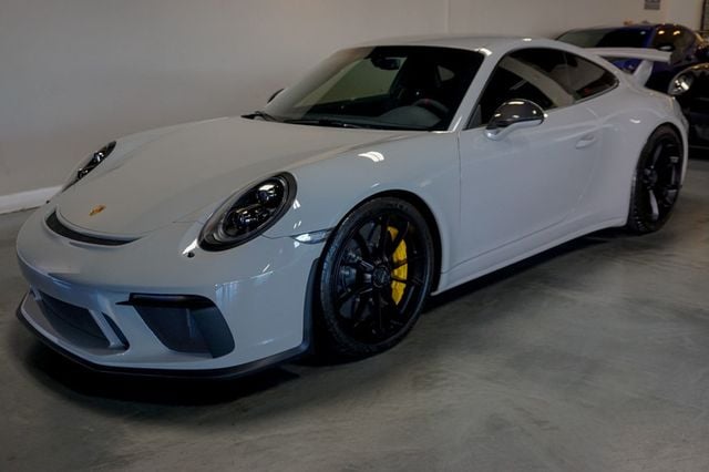 2018 Porsche 911 *991.2 GT3* *6-Speed Manual* *Carbon Buckets* *PCCB* *1-Owner* - 22942675 - 4