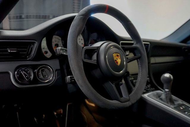 2018 Porsche 911 *991.2 GT3* *6-Speed Manual* *Carbon Buckets* *PCCB* *1-Owner* - 22942675 - 63