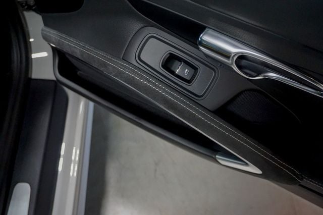 2018 Porsche 911 *991.2 GT3* *6-Speed Manual* *Carbon Buckets* *PCCB* *1-Owner* - 22942675 - 67