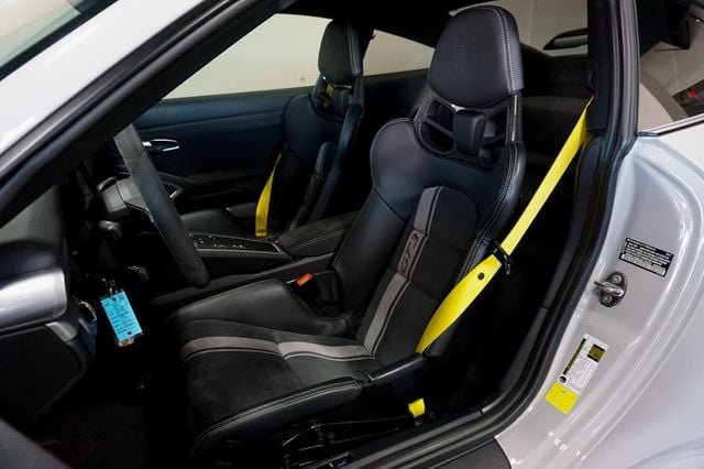2018 Porsche 911 *991.2 GT3* *6-Speed Manual* *Carbon Buckets* *PCCB* *1-Owner* - 22942675 - 7