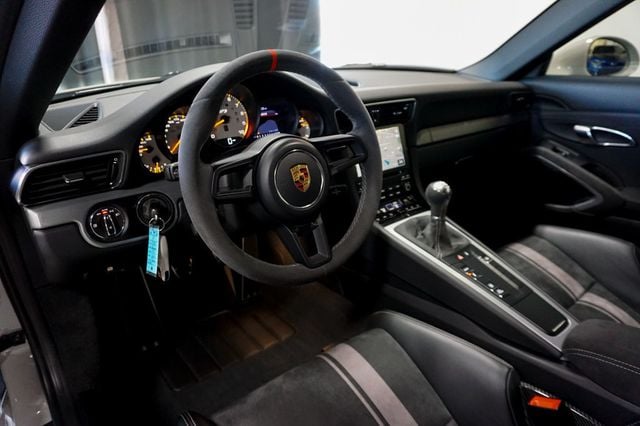 2018 Porsche 911 *991.2 GT3* *6-Speed Manual* *Carbon Buckets* *PCCB* *1-Owner* - 22942675 - 8