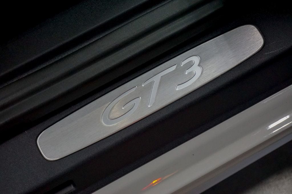 2018 Porsche 911 *991.2 GT3* *6-Speed Manual* *Carbon Buckets* *PCCB* *1-Owner* - 22942675 - 91