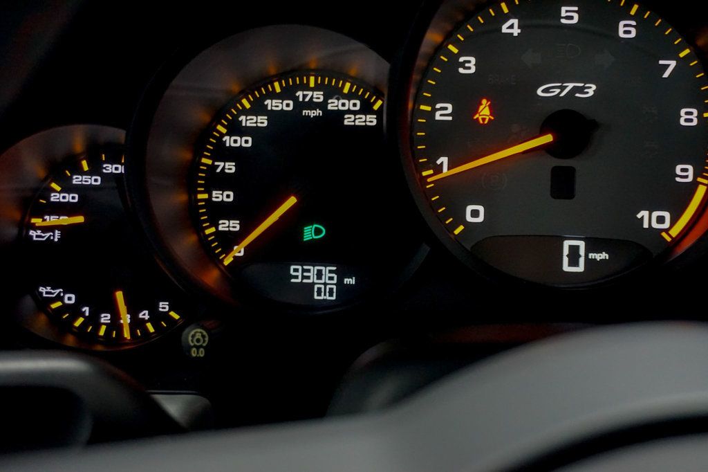 2018 Porsche 911 *991.2 GT3* *6-Speed Manual* *FAL* *Carbon Buckets* *1-Owner* - 23000945 - 21