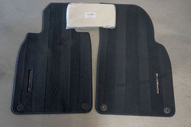 2018 Porsche 911 *991.2 GT3* *6-Speed Manual* *FAL* *Carbon Buckets* *1-Owner* - 23000945 - 91