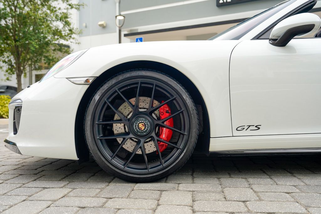 2018 Porsche 911 Carrera 4 GTS Cabriolet - 23071036 - 12