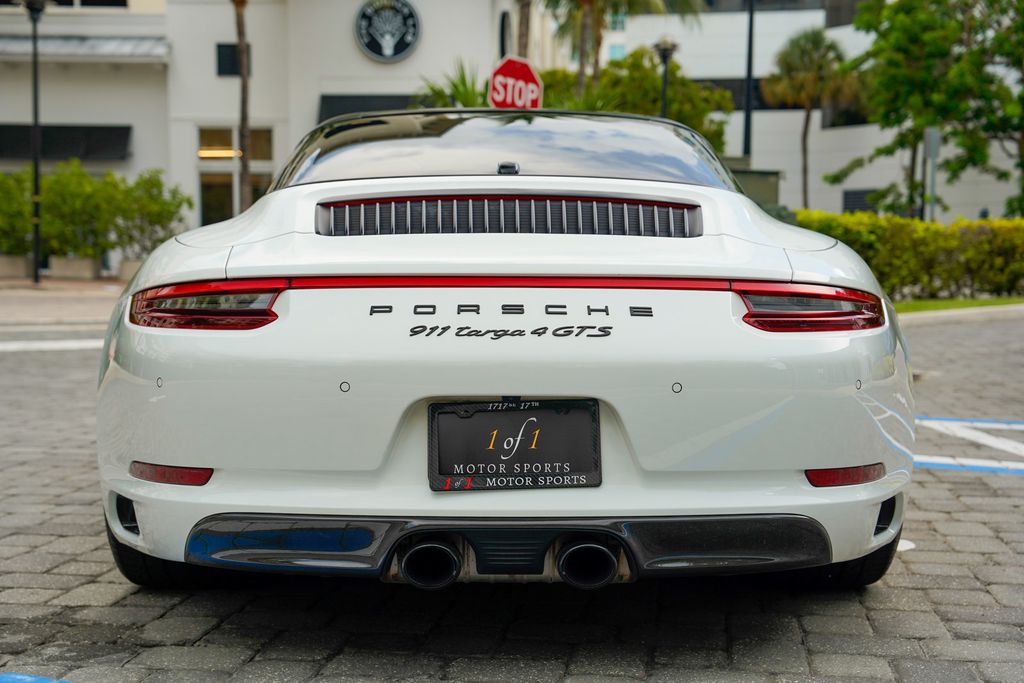 2018 Porsche 911 Carrera 4 GTS Cabriolet - 23071036 - 24