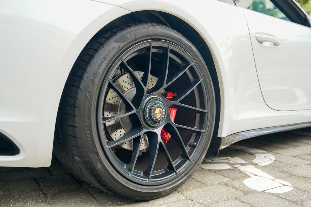 2018 Porsche 911 Carrera 4 GTS Cabriolet - 23071036 - 49