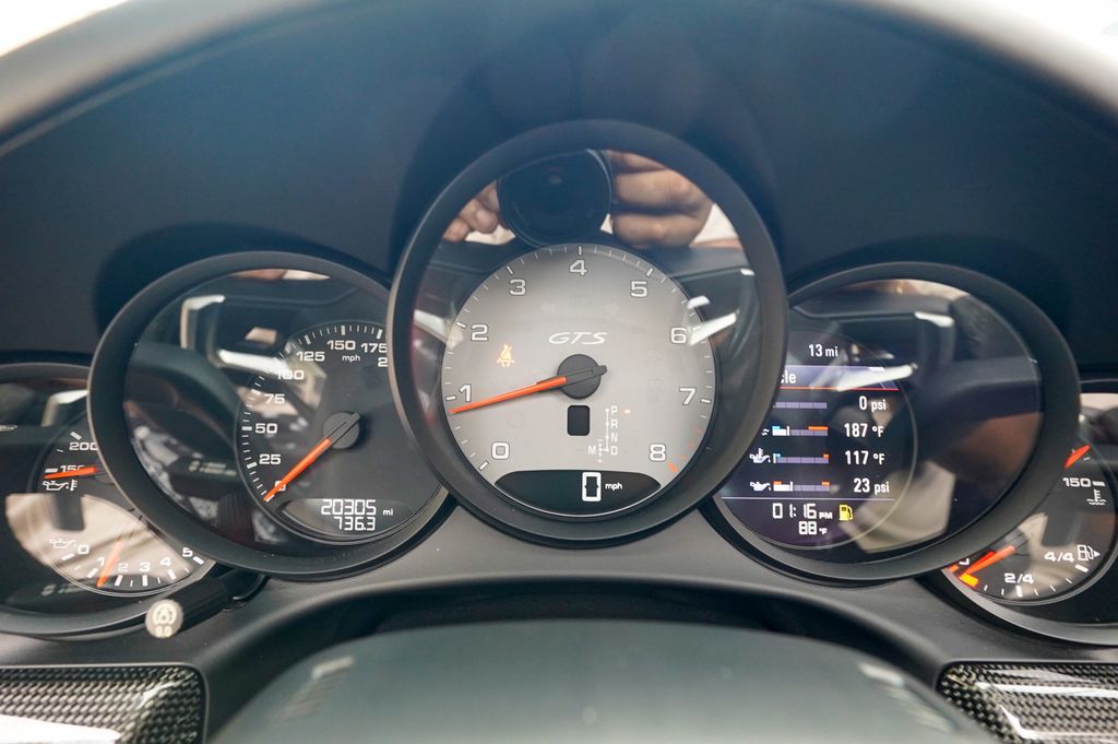 2018 Porsche 911 Carrera 4 GTS Cabriolet - 23071036 - 68