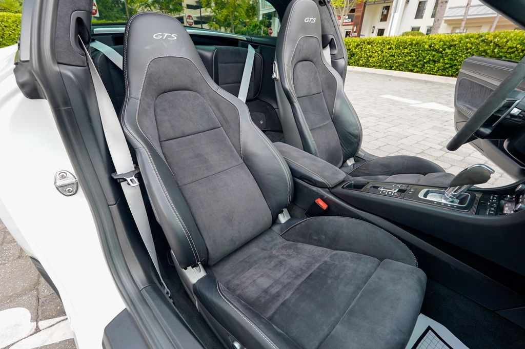 2018 Porsche 911 Carrera 4 GTS Cabriolet - 23071036 - 89