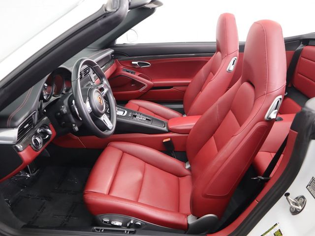 2018 Porsche 911 Carrera 4 GTS Cabriolet - 22948233 - 25