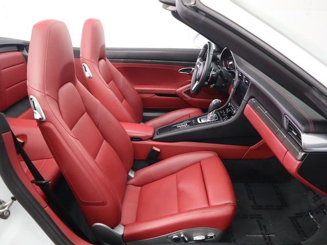 2018 Porsche 911 Carrera 4 GTS Cabriolet - 22948233 - 26