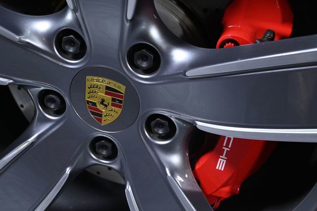 2018 Porsche 911 Carrera 4S - 23003084 - 25