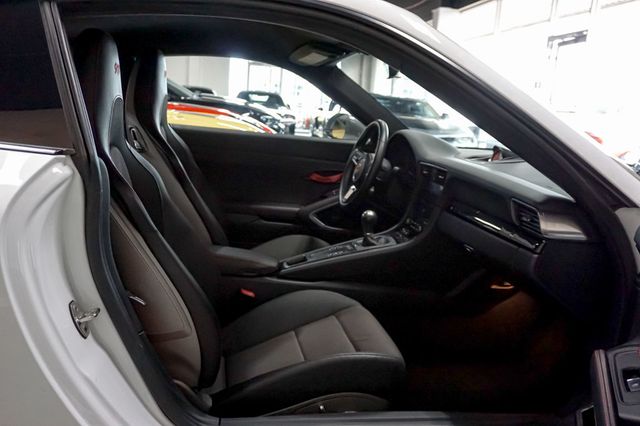 2018 Porsche 911 *Carrera T* *7-Speed Manual* *1-Owner* *Rear Axle Steering* - 23061754 - 35