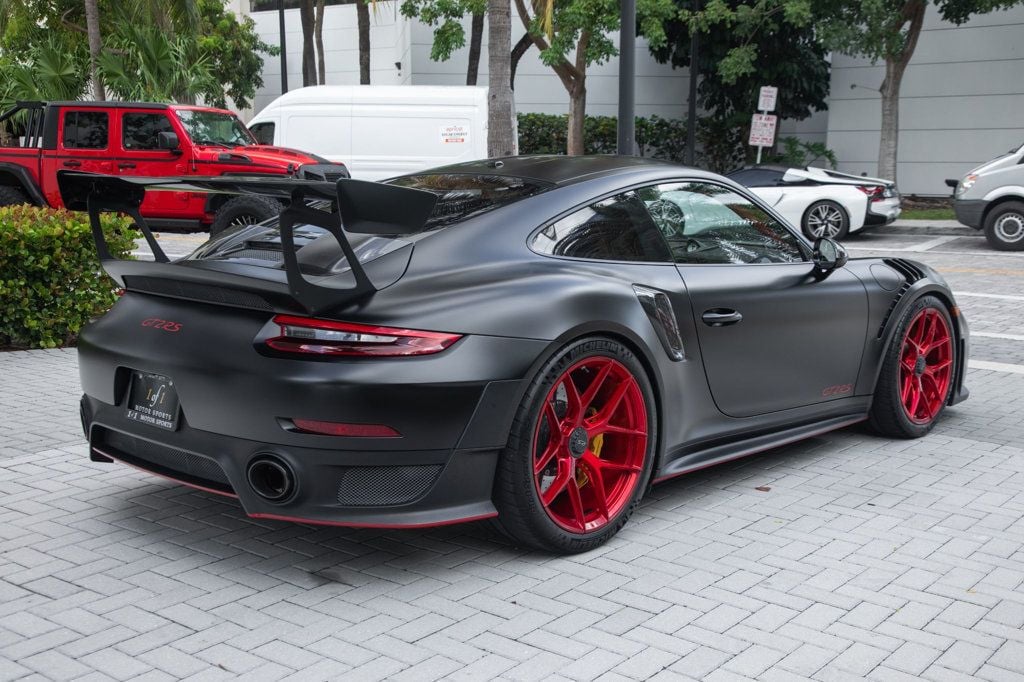 2018 Porsche 911 GT2 RS - 22660722 - 18