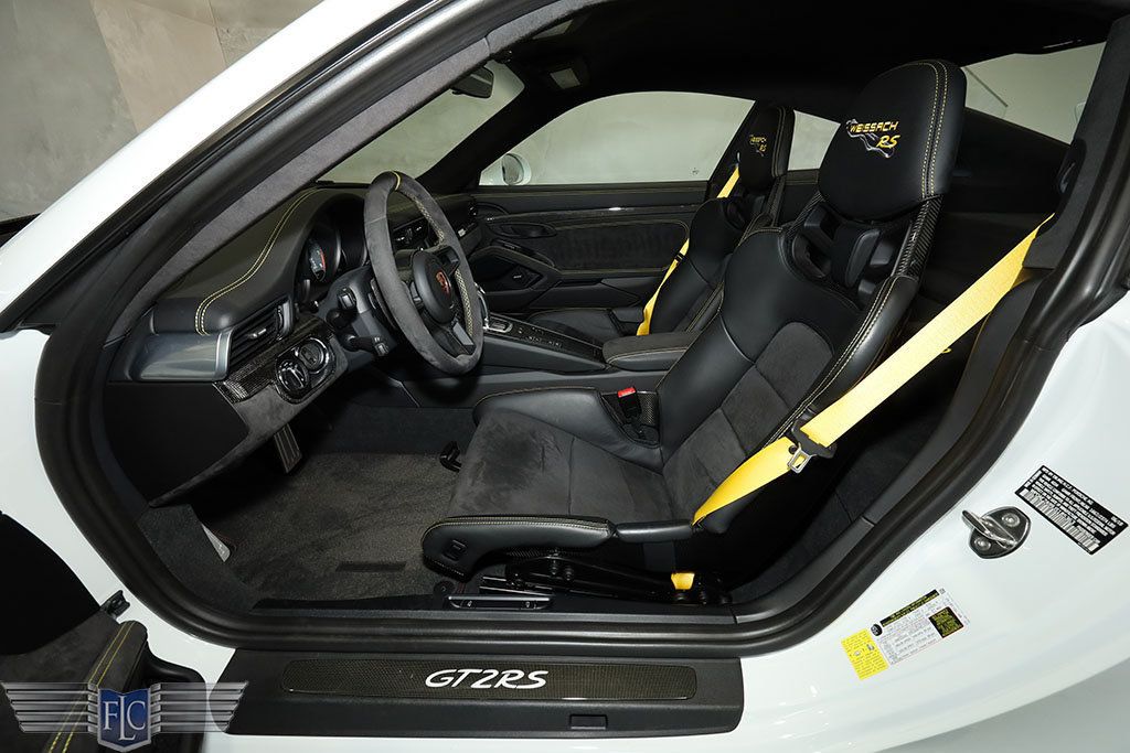 2018 Porsche 911 GT2 RS - 22985277 - 20