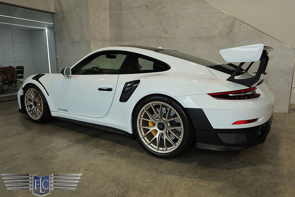2018 Porsche 911 GT2 RS - 22985277 - 4