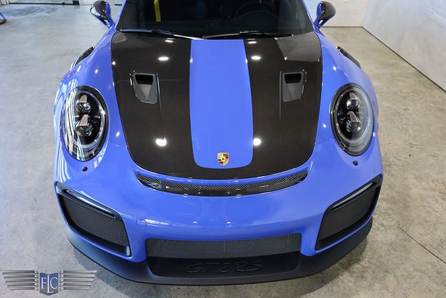 2018 Porsche 911 GT2 RS Weissach - 22919287 - 10