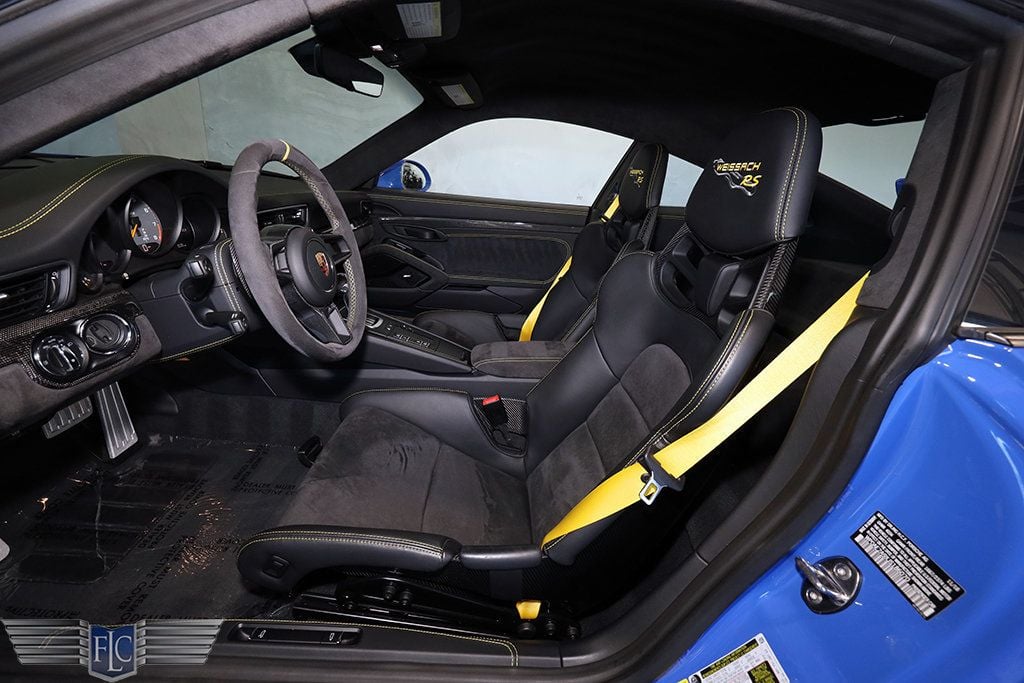 2018 Porsche 911 GT2 RS Weissach - 22919287 - 16
