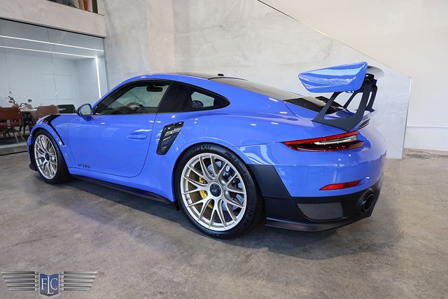 2018 Porsche 911 GT2 RS Weissach - 22919287 - 4