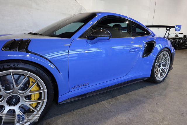 2018 Porsche 911 GT2 RS Weissach - 22919287 - 8