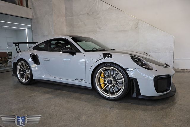 2018 Porsche 911 GT2 RS Weissach - 22986338 - 0
