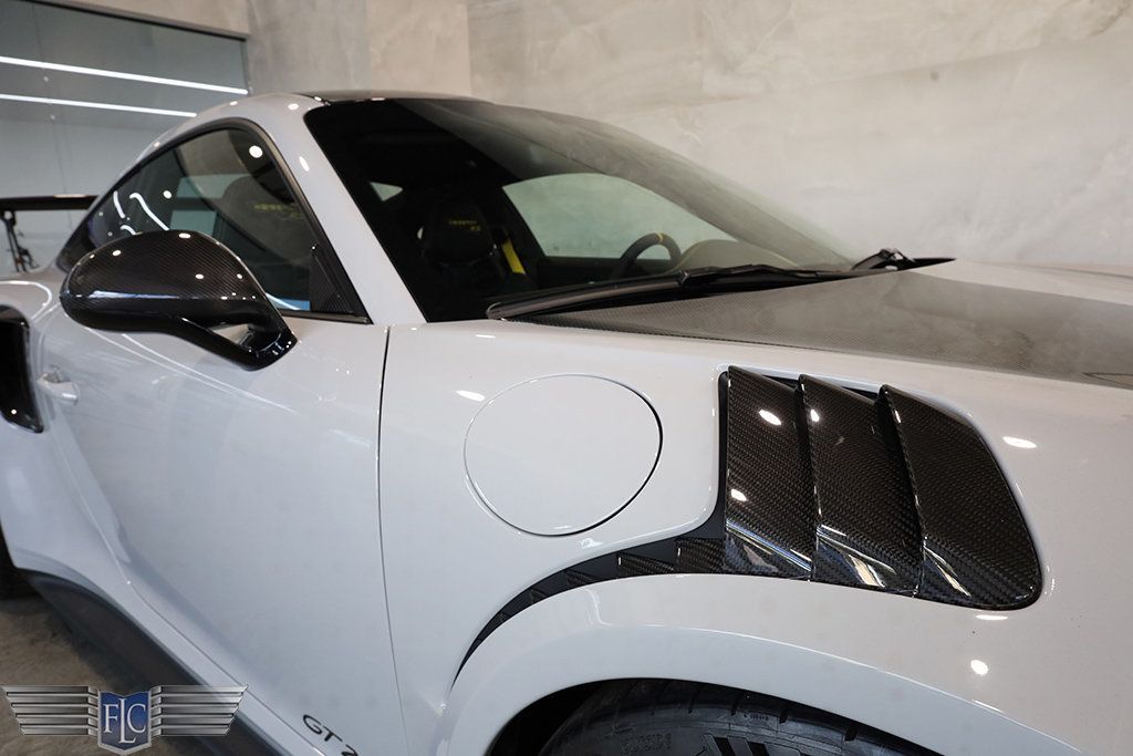 2018 Porsche 911 GT2 RS Weissach - 22986338 - 13