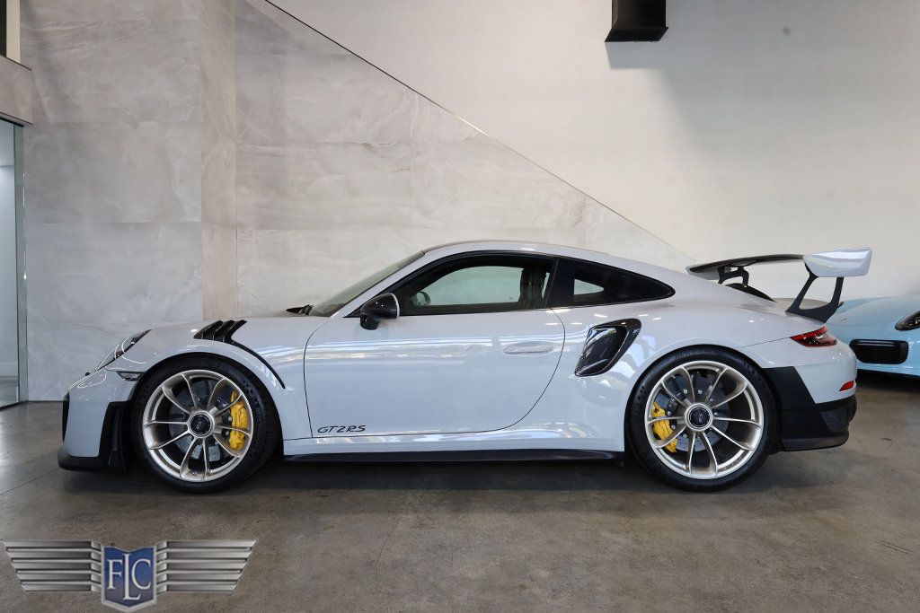 2018 Porsche 911 GT2 RS Weissach - 22986338 - 1