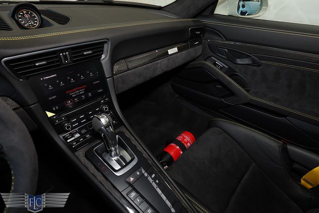 2018 Porsche 911 GT2 RS Weissach - 22986338 - 27