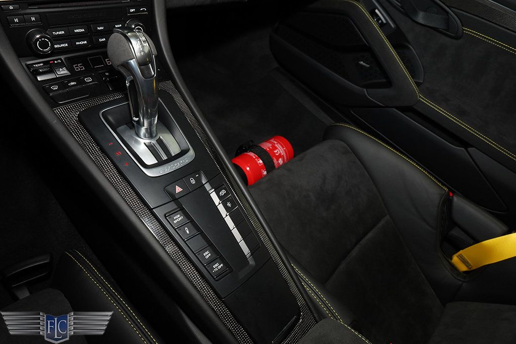 2018 Porsche 911 GT2 RS Weissach - 22986338 - 29