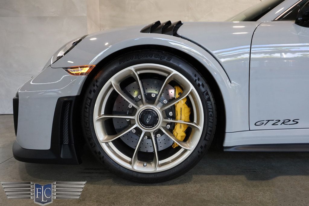 2018 Porsche 911 GT2 RS Weissach - 22986338 - 44