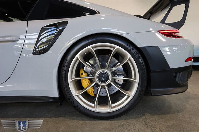 2018 Porsche 911 GT2 RS Weissach - 22986338 - 47