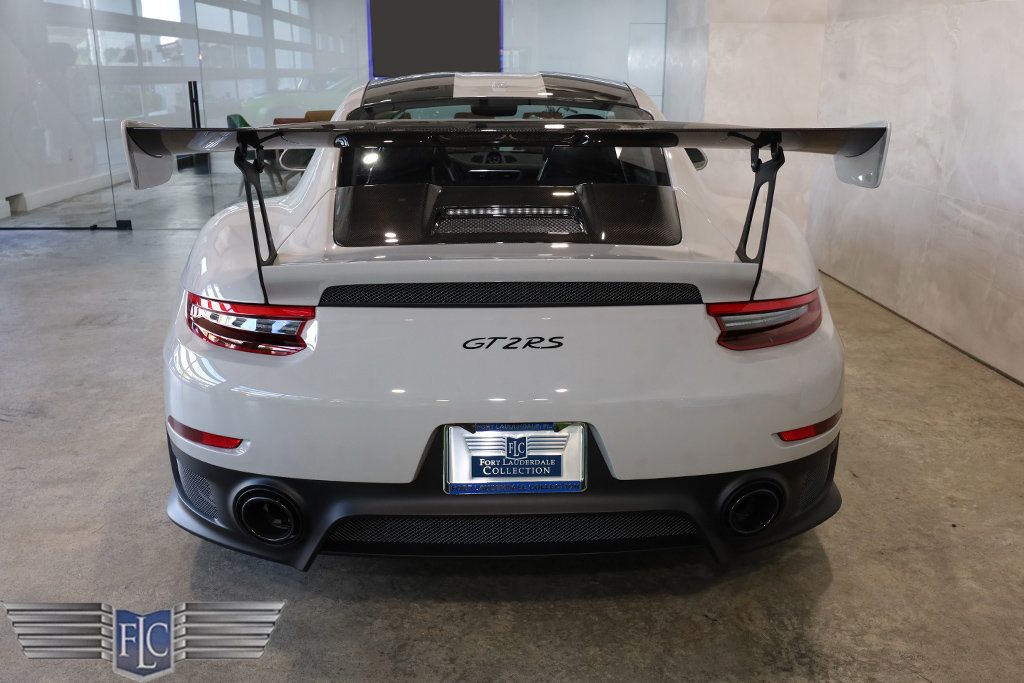 2018 Porsche 911 GT2 RS Weissach - 22986338 - 7