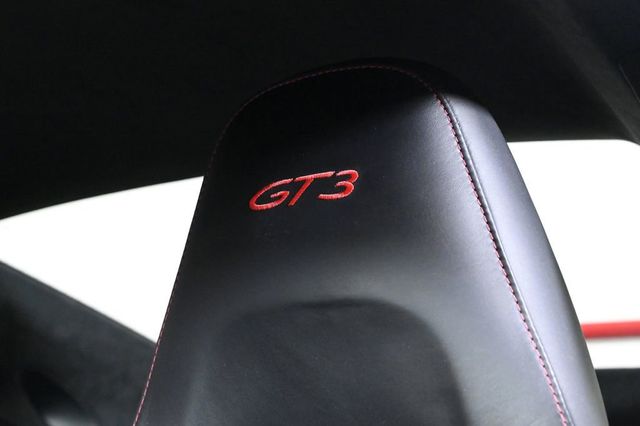 2018 Porsche 911 GT3 - 23051099 - 18